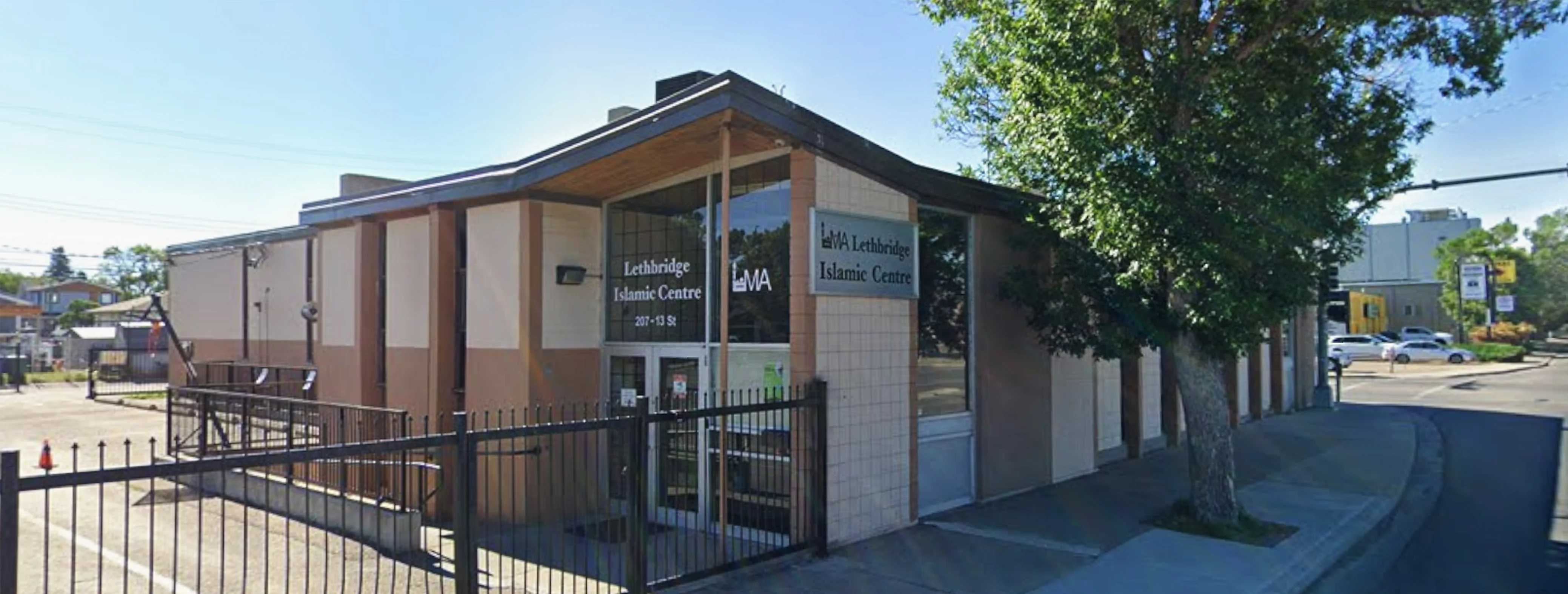 Exterior view of Lethbridge Islamic Centre Lethbridge building